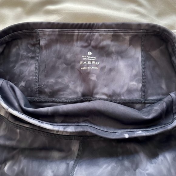 The Gym People Women's Leggings SIZE L **TIE DYE PATTERN**  POCKETS - Picture 4 of 6